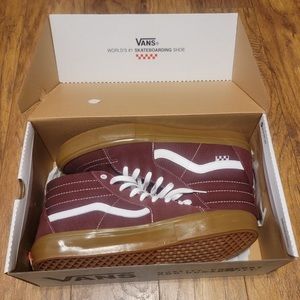 NEW VANS Skate Sk8-Hi Port Royale & Gum Skate Shoes. Suede & canvas. Size 13.